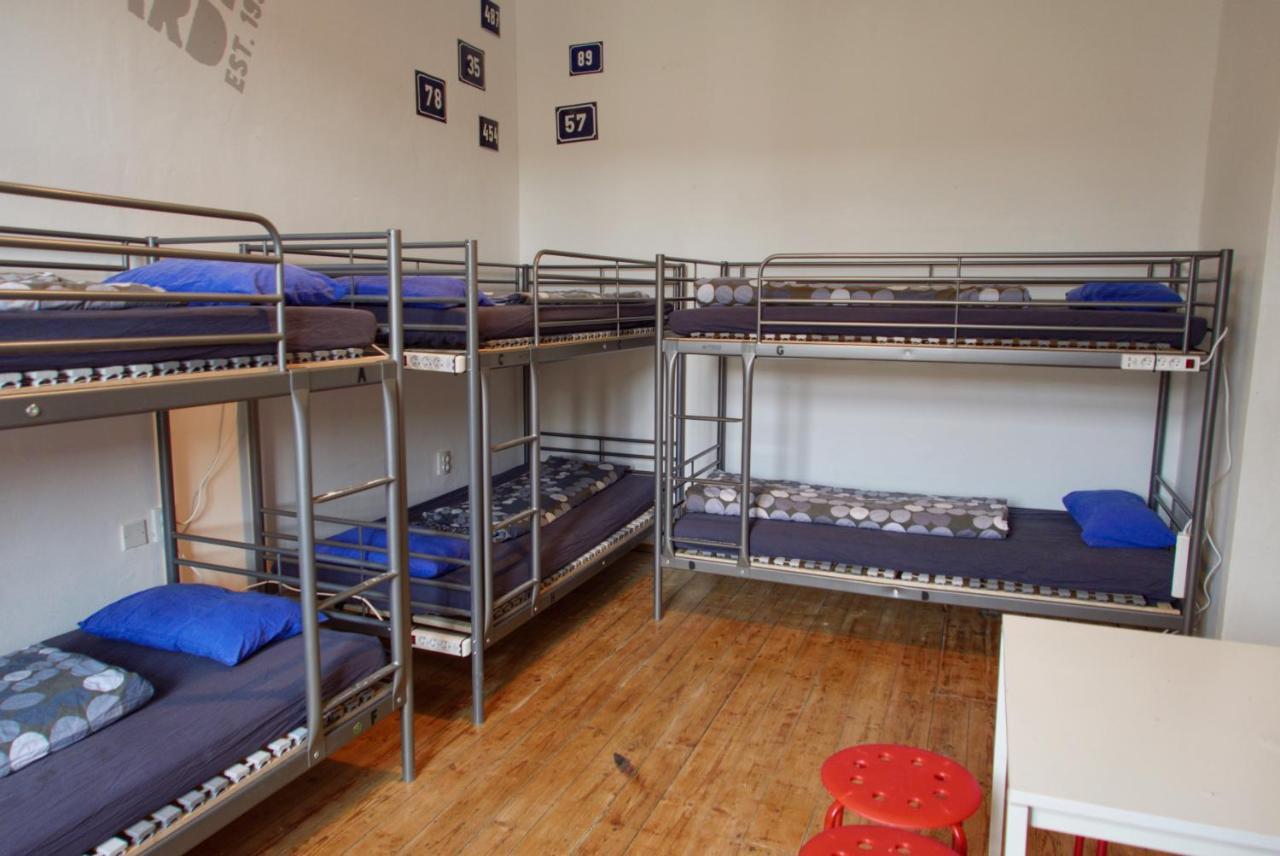 Clown And Bard Hostel Prag Dış mekan fotoğraf