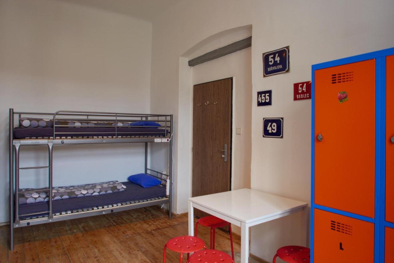 Clown And Bard Hostel Prag Dış mekan fotoğraf
