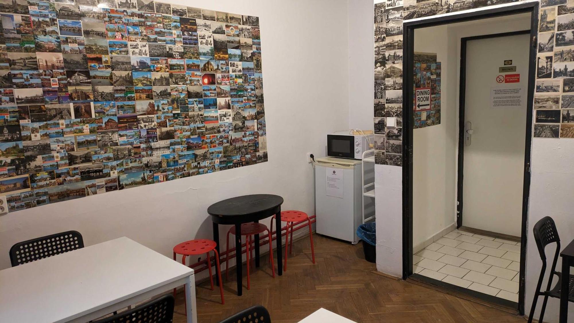 Clown And Bard Hostel Prag Dış mekan fotoğraf