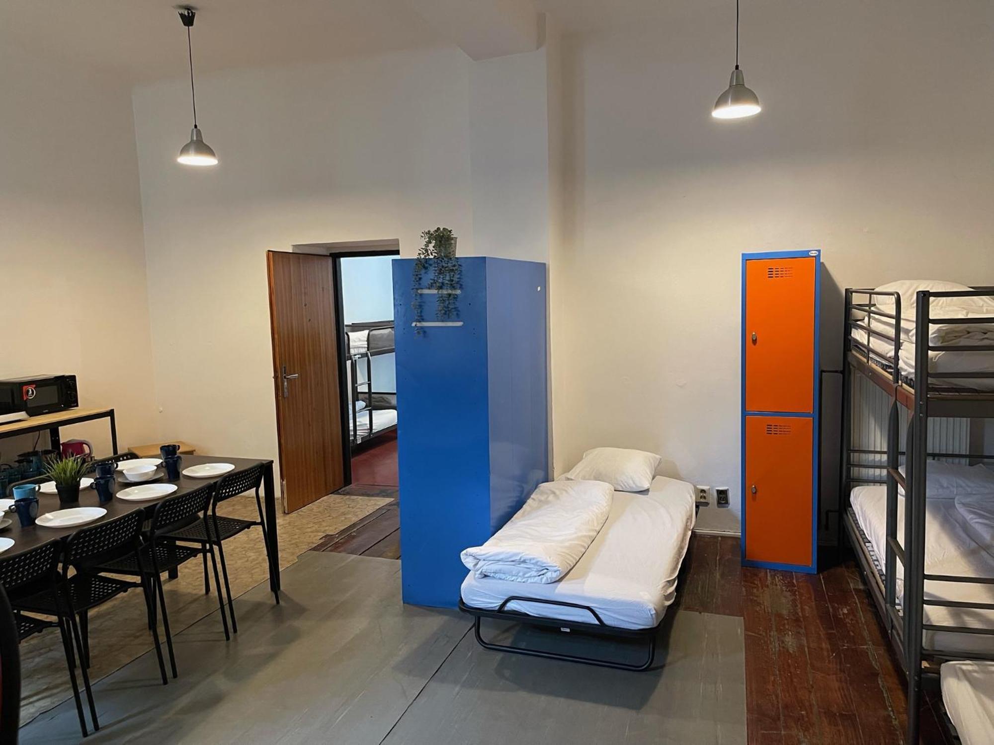 Clown And Bard Hostel Prag Dış mekan fotoğraf