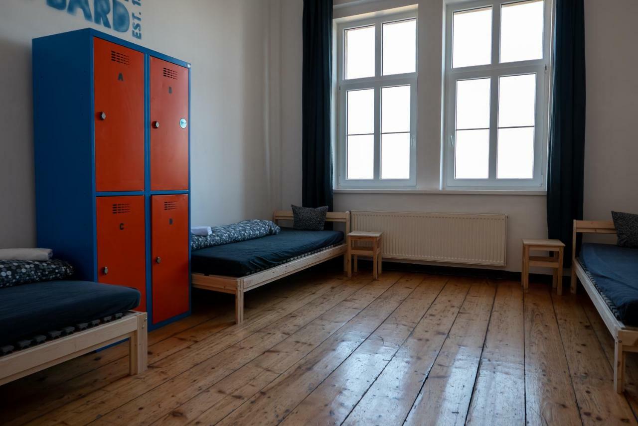 Clown And Bard Hostel Prag Dış mekan fotoğraf